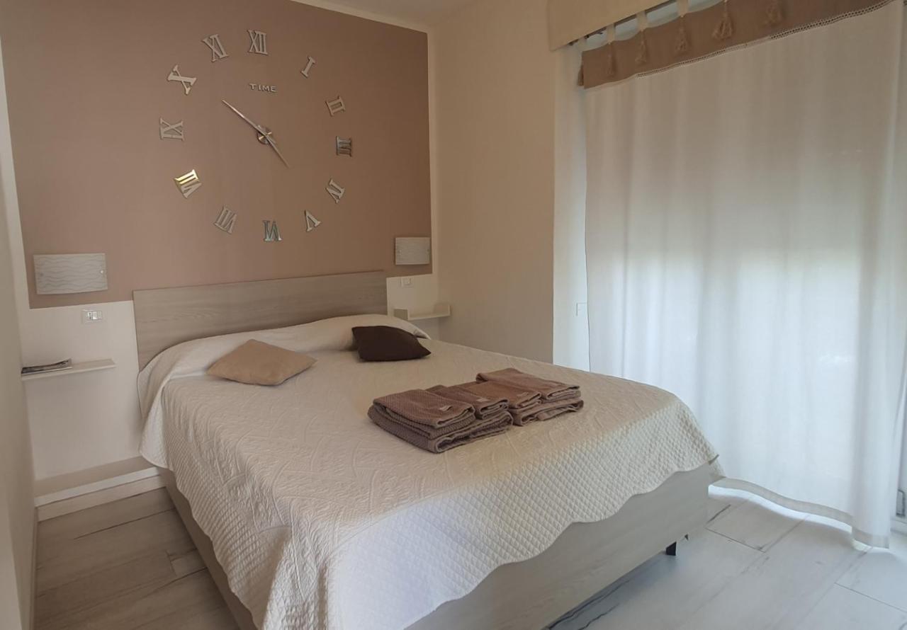 Le Camere Di Sabrina Con Bagno In Camera Sarzana Exterior foto