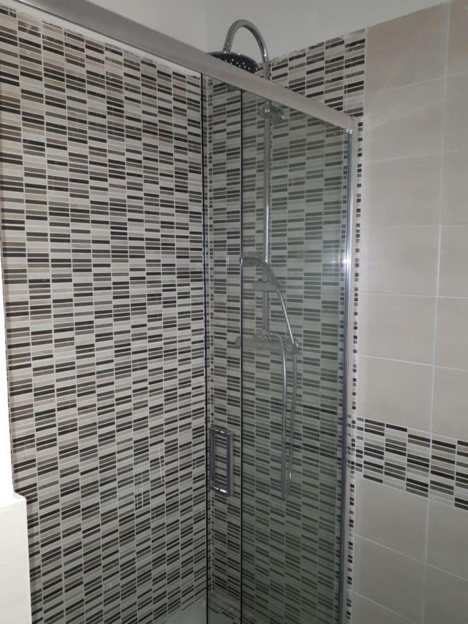 Le Camere Di Sabrina Con Bagno In Camera Sarzana Exterior foto